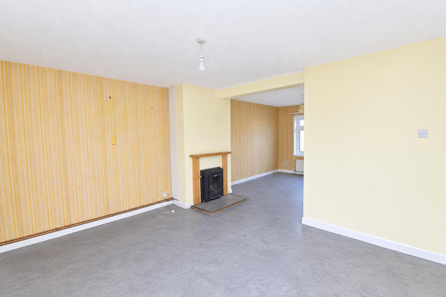 Living Room / Dining